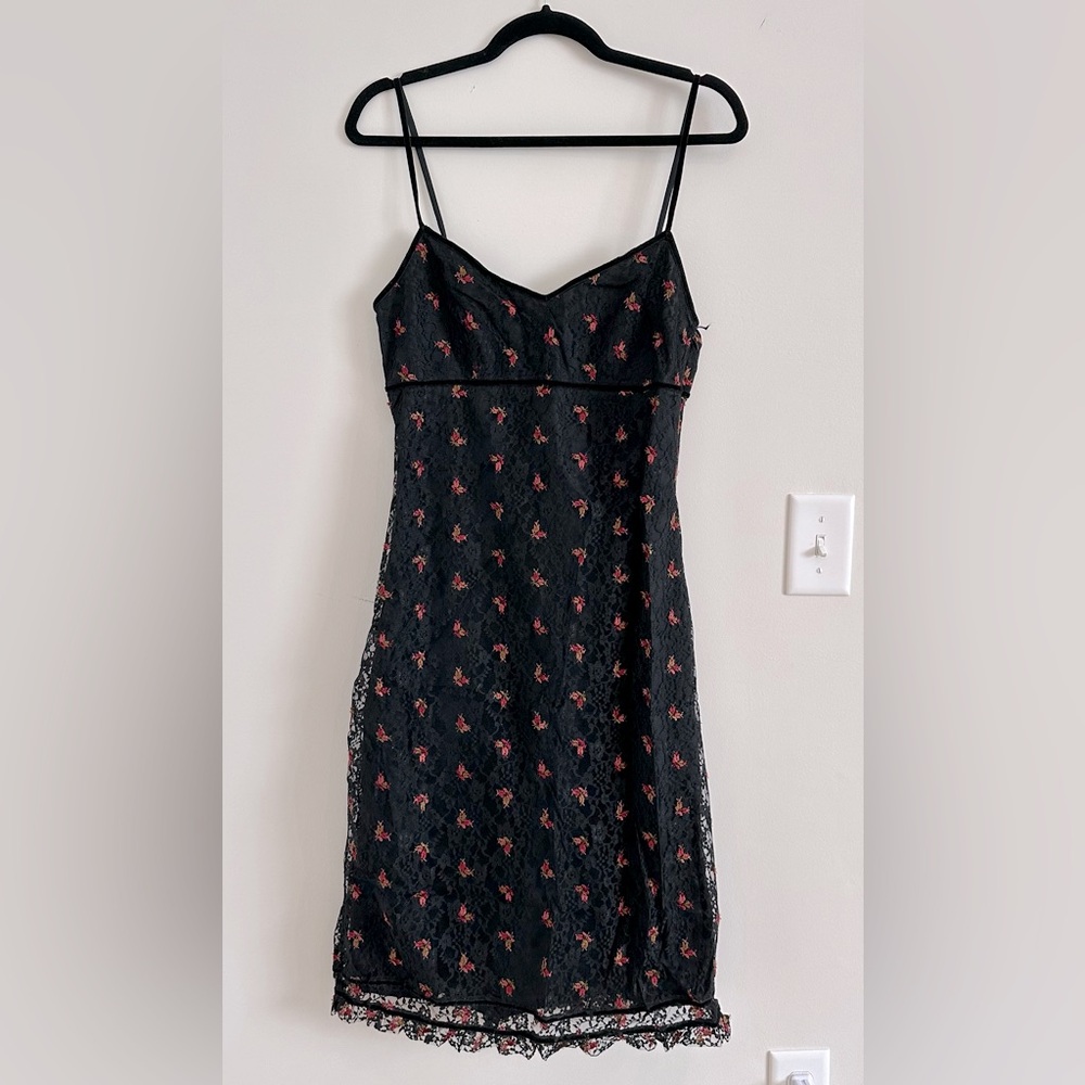 Betsy Johnson black lace floral cocktail dress size M
